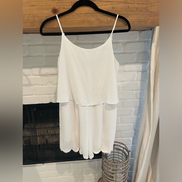 Dresses & Skirts - Lily rain white scallopped romper size small